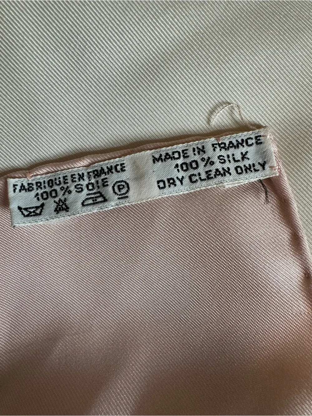 Hermes Bordeaux Porte Oceane Silk Scarf - Picture 6 of 10